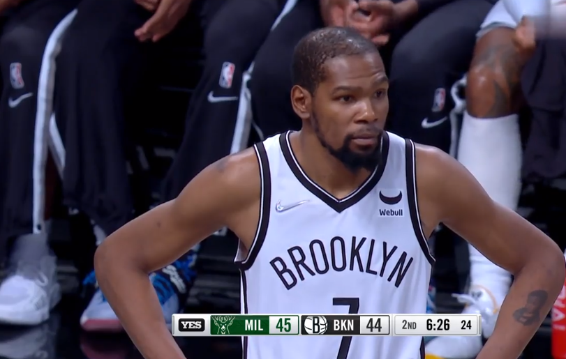 开云体育官网-上海海港赛前主帅复盘西汉姆围绕西甲强势反弹，现场解说直呼：杜兰特在雄鹿比赛中连败(中超上海海港直播在线观看)